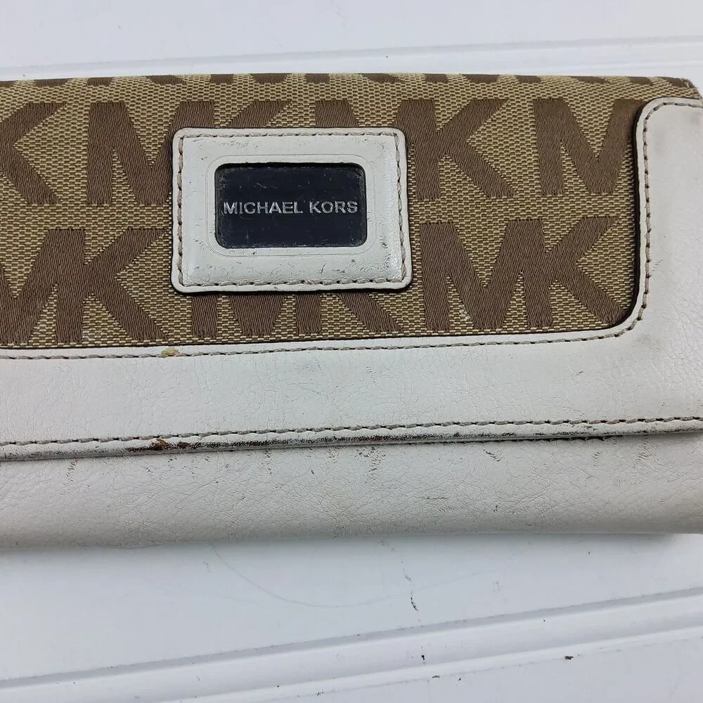 Michael Kors MK Signature Leather Trim Full Size Wallet